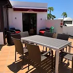 Lovely Nico Playa Blanca, Hot Tub, Communal Pool