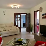 Вилла Lovely Nico Playa Blanca, Hot Tub, Communal Pool