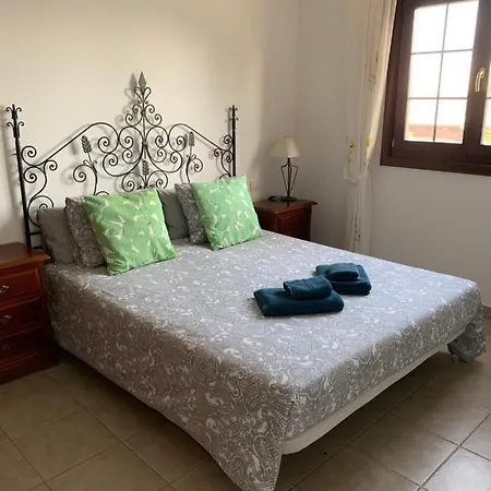 Lovely Nico Playa Blanca, Hot Tub, Communal Pool Villa Playa Blanca (Lanzarote)