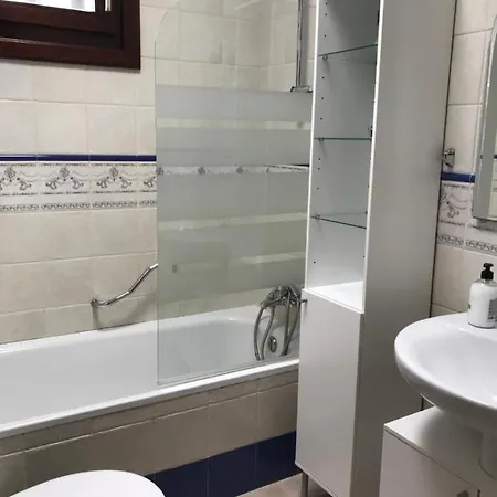 Villa Lovely Nico Playa Blanca, Hot Tub, Communal Pool *