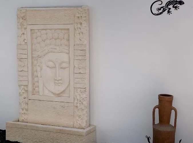 Villa Lovely Nico Playa Blanca, Hot Tub, Communal Pool