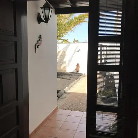 Βίλα Lovely Nico Playa Blanca, Hot Tub, Communal Pool Πλάγια Μπλάνκα