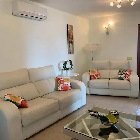 Lovely Nico Playa Blanca, Hot Tub, Communal Pool * Πλάγια Μπλάνκα