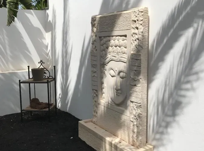 Villa Lovely Nico Playa Blanca, Hot Tub, Communal Pool *