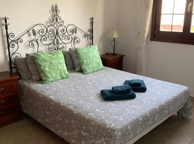 Lovely Nico Playa Blanca, Hot Tub, Communal Pool Villa Playa Blanca