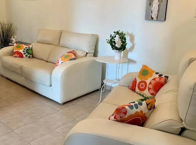 Lovely Nico Playa Blanca, Hot Tub, Communal Pool Villa Playa Blanca