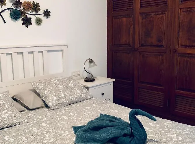 Villa Lovely Nico Playa Blanca, Hot Tub, Communal Pool