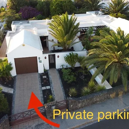 Lovely Nico Playa Blanca, Hot Tub, Communal Pool فيلة بلايا بلانكا