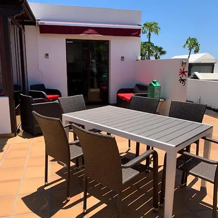 Lovely Nico Playa Blanca, Hot Tub, Communal Pool