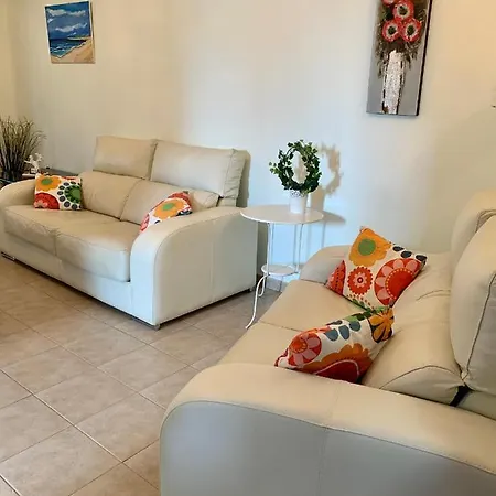 Lovely Nico Playa Blanca, Hot Tub, Communal Pool ヴィラ プラヤ・ブランカ